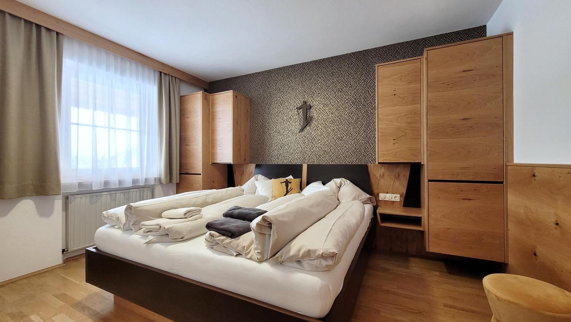 Aparthotel Bernhof โอเบอร์เทาเอิร์น ภายนอก รูปภาพ